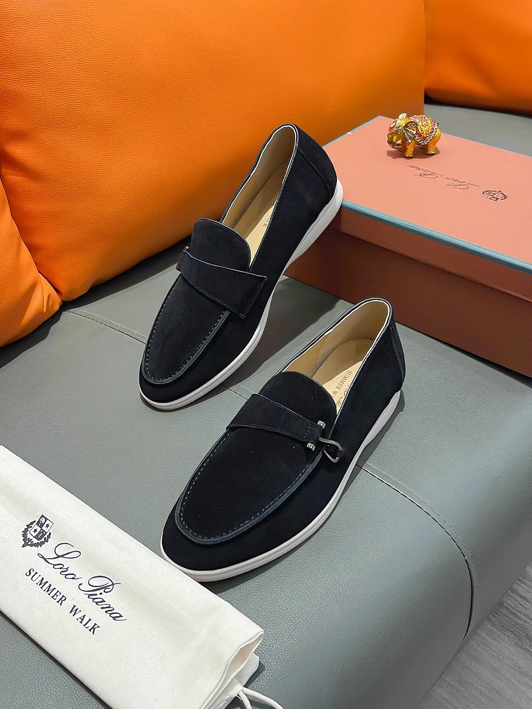 Men's shoes LORO PIANA "LP" P420 Regular size: 38-44 (casual shoes) Product materials: Selected high-mercerized suede upper, comfortable sheepskin lining; original outsole.